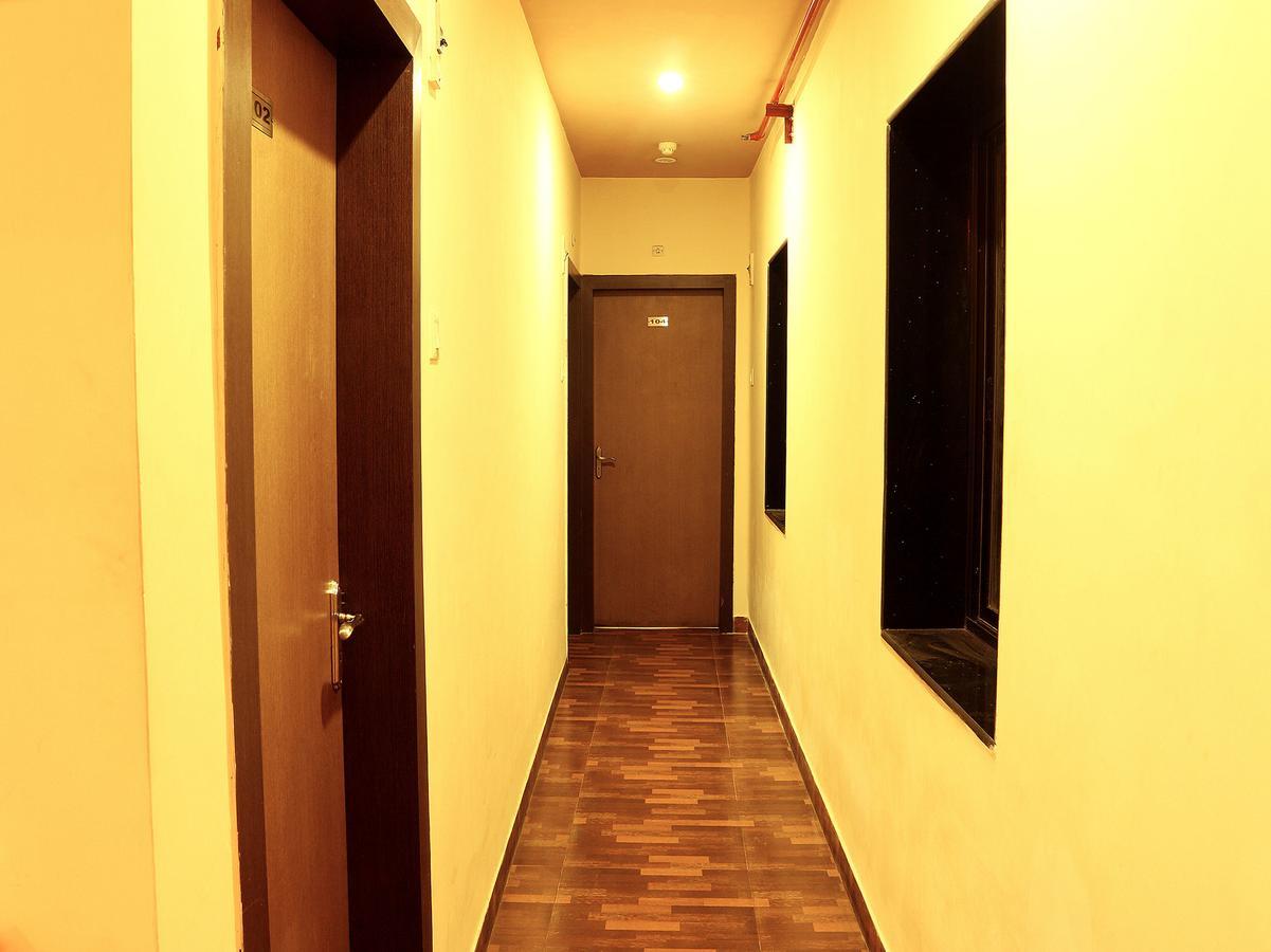 Hotel Trimoorti Kolkata Eksteriør bilde