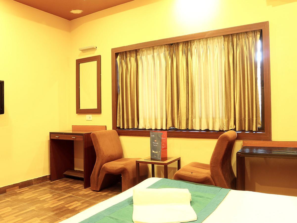 Hotel Trimoorti Kolkata Eksteriør bilde