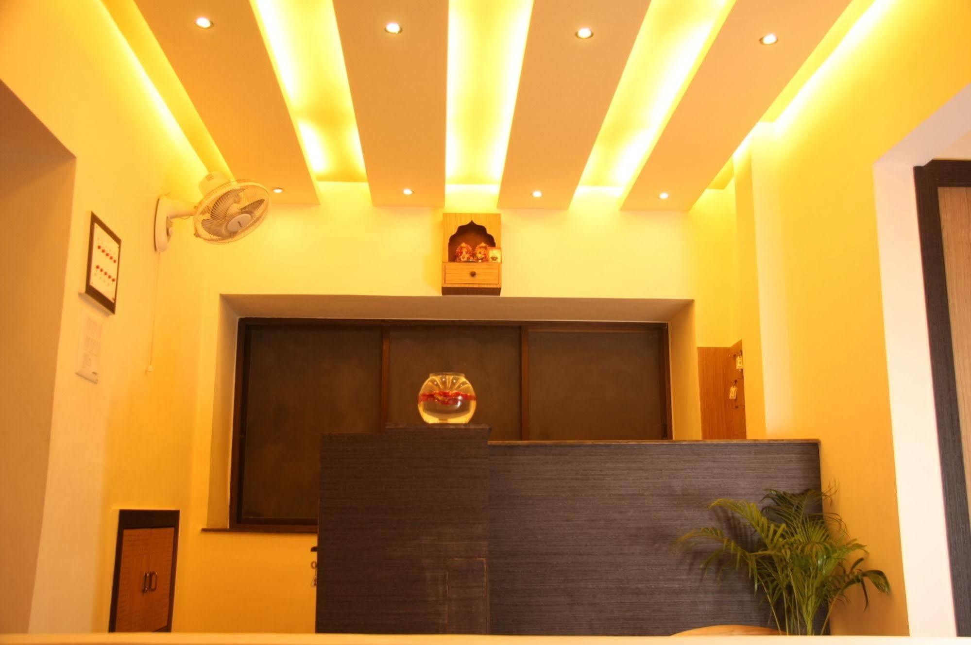 Hotel Trimoorti Kolkata Eksteriør bilde