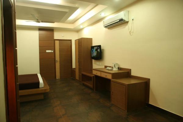 Hotel Trimoorti Kolkata Eksteriør bilde